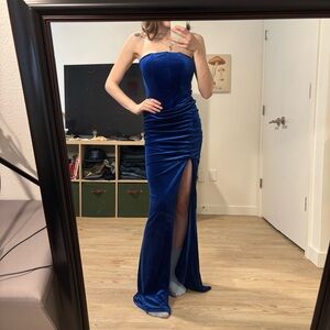 Fashion Nova XS Blue Strapless Velvet Gown for Prom
